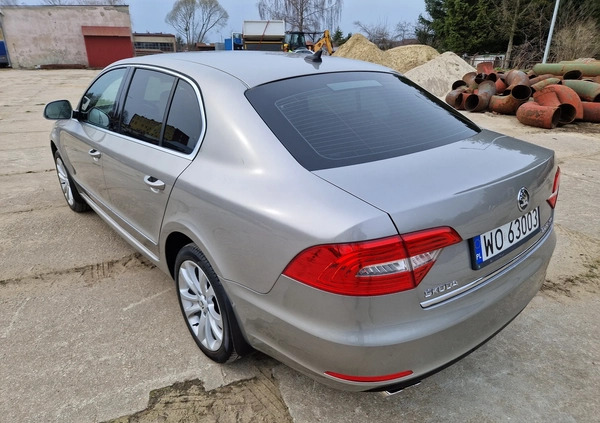 Skoda Superb cena 45000 przebieg: 345423, rok produkcji 2014 z Ostrołęka małe 211